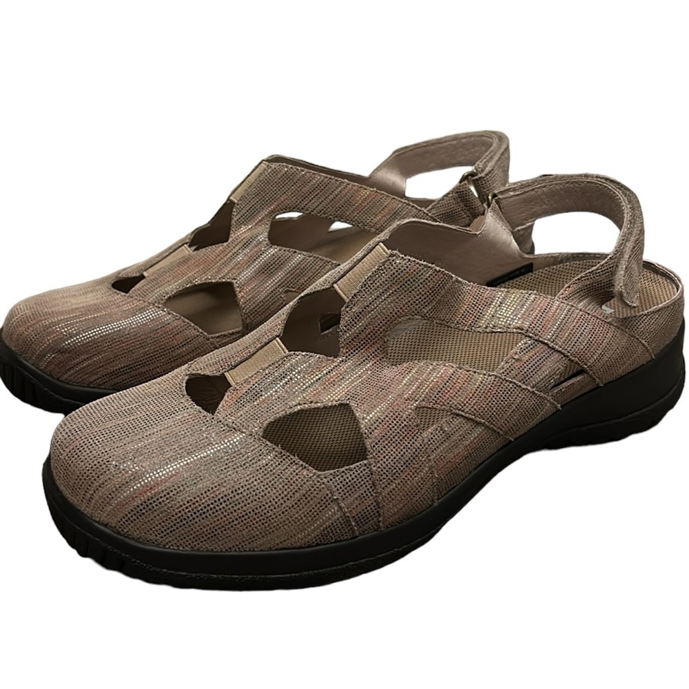 Drew Women’s Smile Sandal Shoe